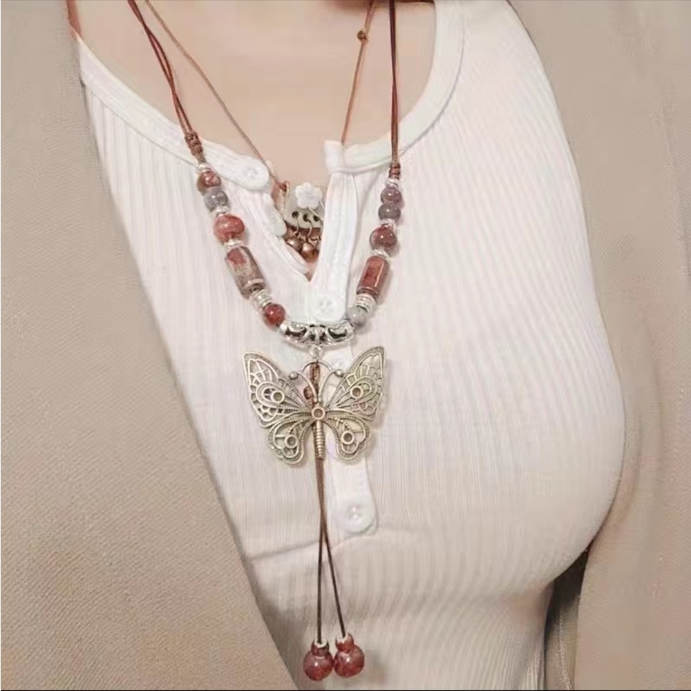 Retro Hollow Copper Butterfly Pendant With Ceramic Beads Necklace Ethnic Style